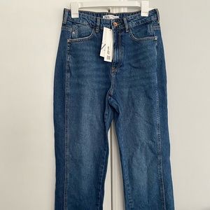 ***ZARA SUPER HIGH RISE STRAIGHT LEG JEANS***